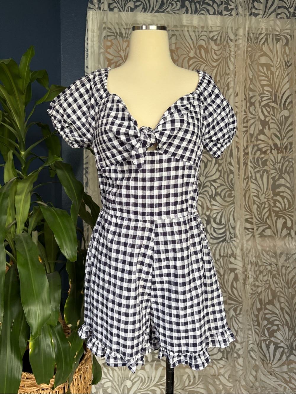 Gingham Balloon Short Sleeve Navy & white ruffle romper Picnic Casual One Piece